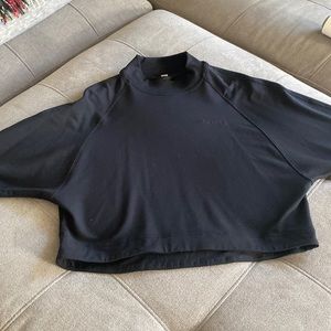 Lululemon cropped crew neck